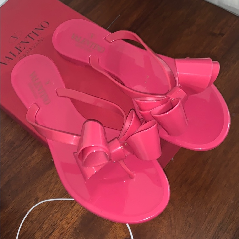 Used once. Authentic Valentino flats